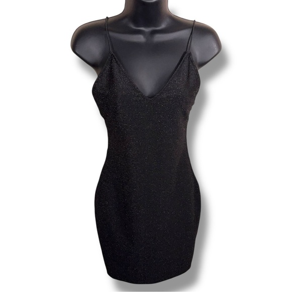 Small Divided H&M Black Shimmer Thread Mini Bodycon Dress Stretch Event Party - Picture 1 of 15